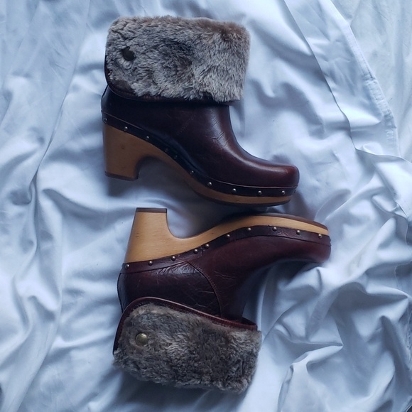 UGG AUSTRALIA "LYNNEA" BROWN LEATHER SHEARLING LINING WOOD CLOG BOOTS size5 - Picture 4 of 16